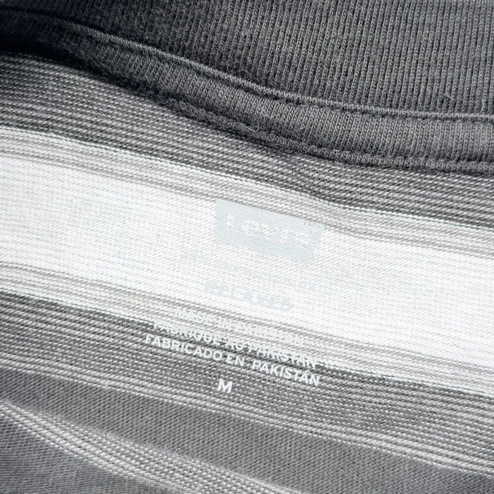Levi’s Men’s Medium Black Gray Stripe Long Sleeve Pocket T Shirt Skater 90s